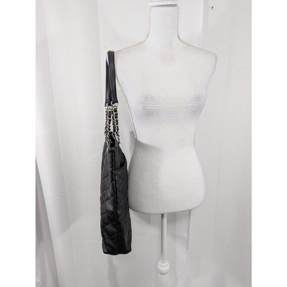 NINE WEST! LUXE BLACK QUILTED LARGE SIZED PURSE, TOTE, HANDBAG- GORGEOUS! - Picture 4 of 11